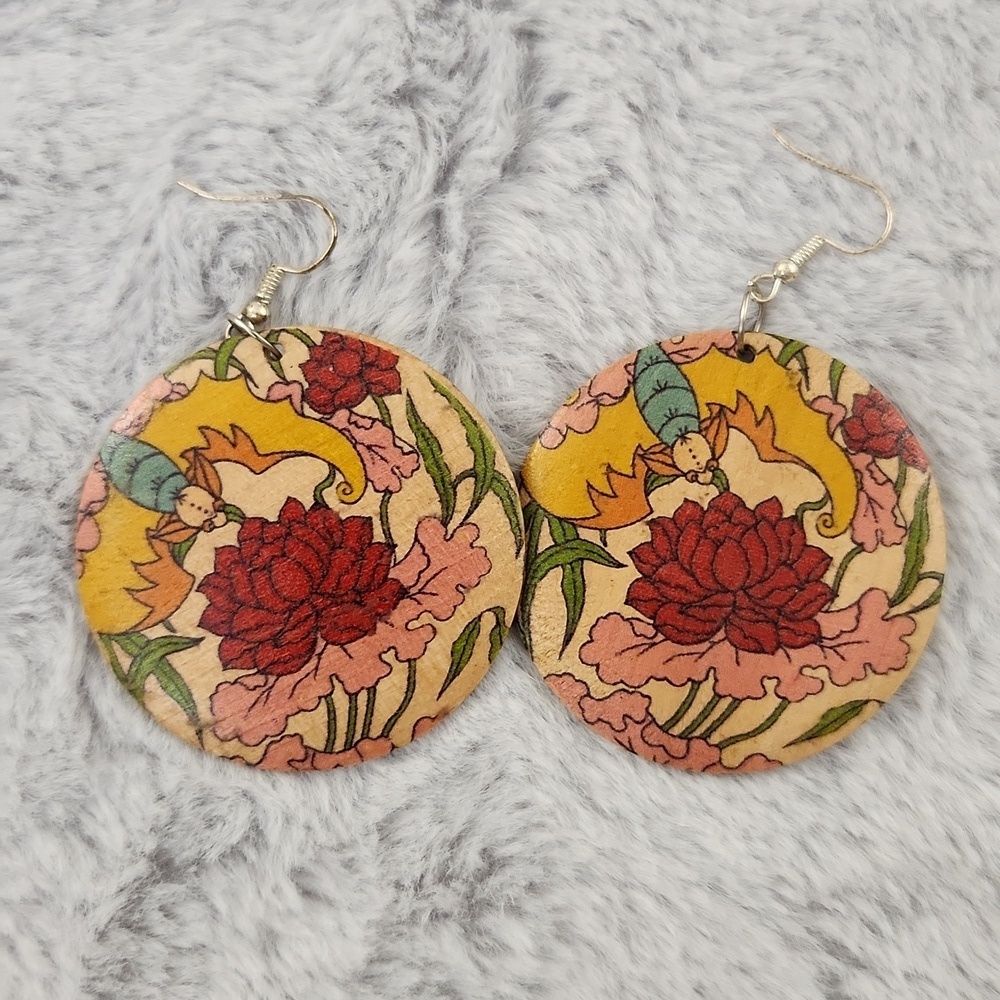 Hand Painted Wooden Floral Dangle Earrings Boho Cottagecore Lightweight - Picture 1 of 4